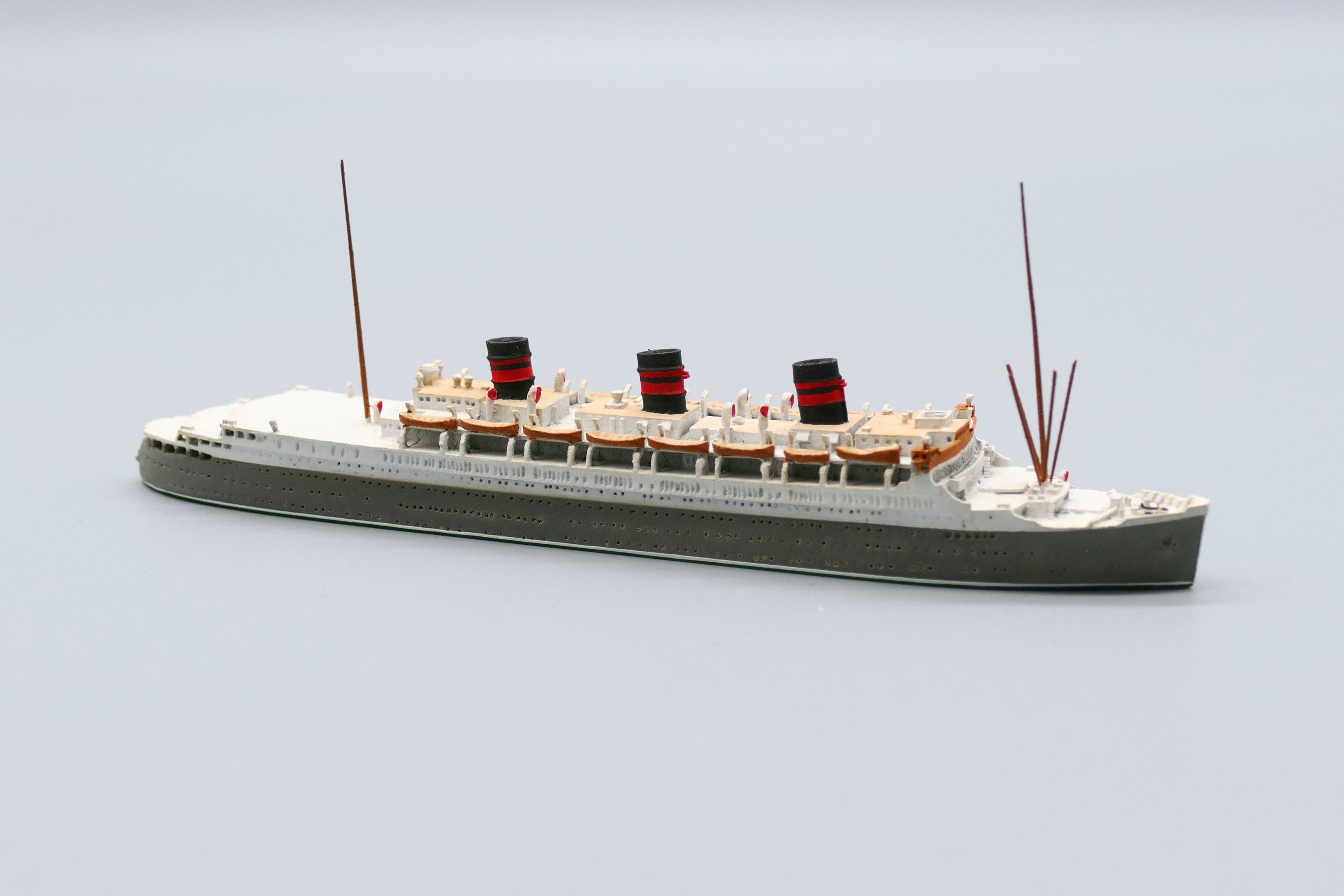 Albatros - AL 129 - Queen of Bermuda - 1:1250 - 3