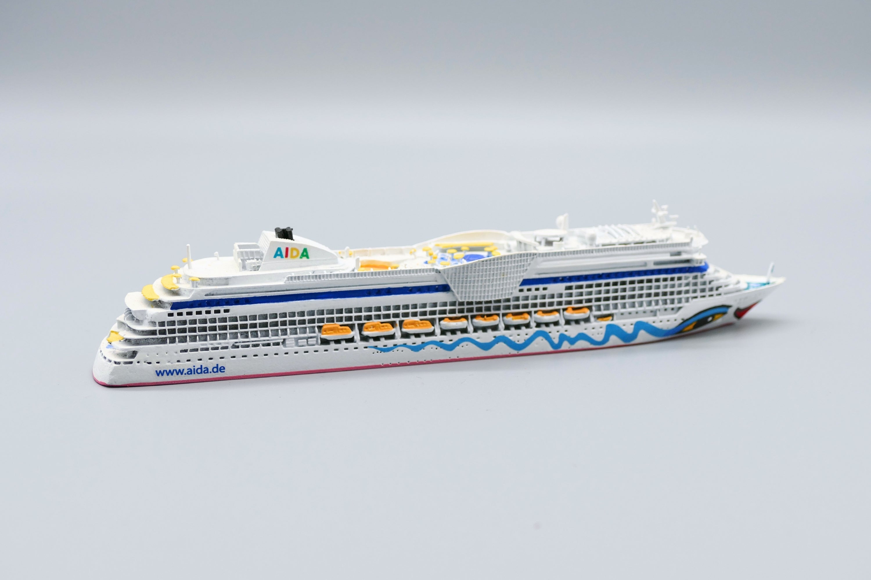 CM-Miniaturen - CM-KR 328 - AIDAdiva - 1:1250 - 4