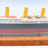Classic Ship Collection - CSC 001 - Imperator - 1:1250 - Fullhull in Vitrine