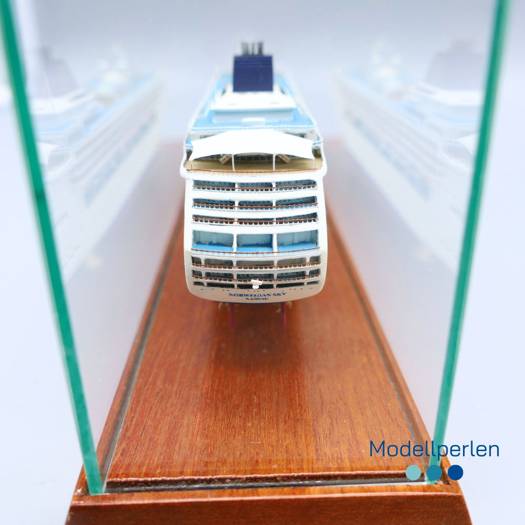 Classic Ship Collection - CSC 037 - Norwegian Sky - 1:1250 - 10