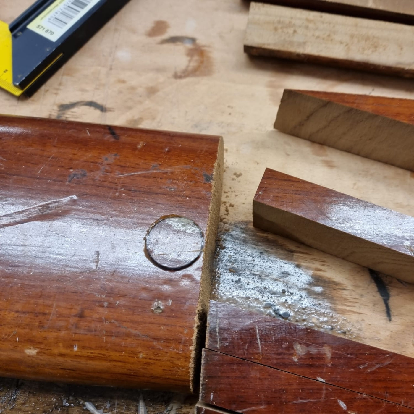 Geschnitte Reling aus Alang