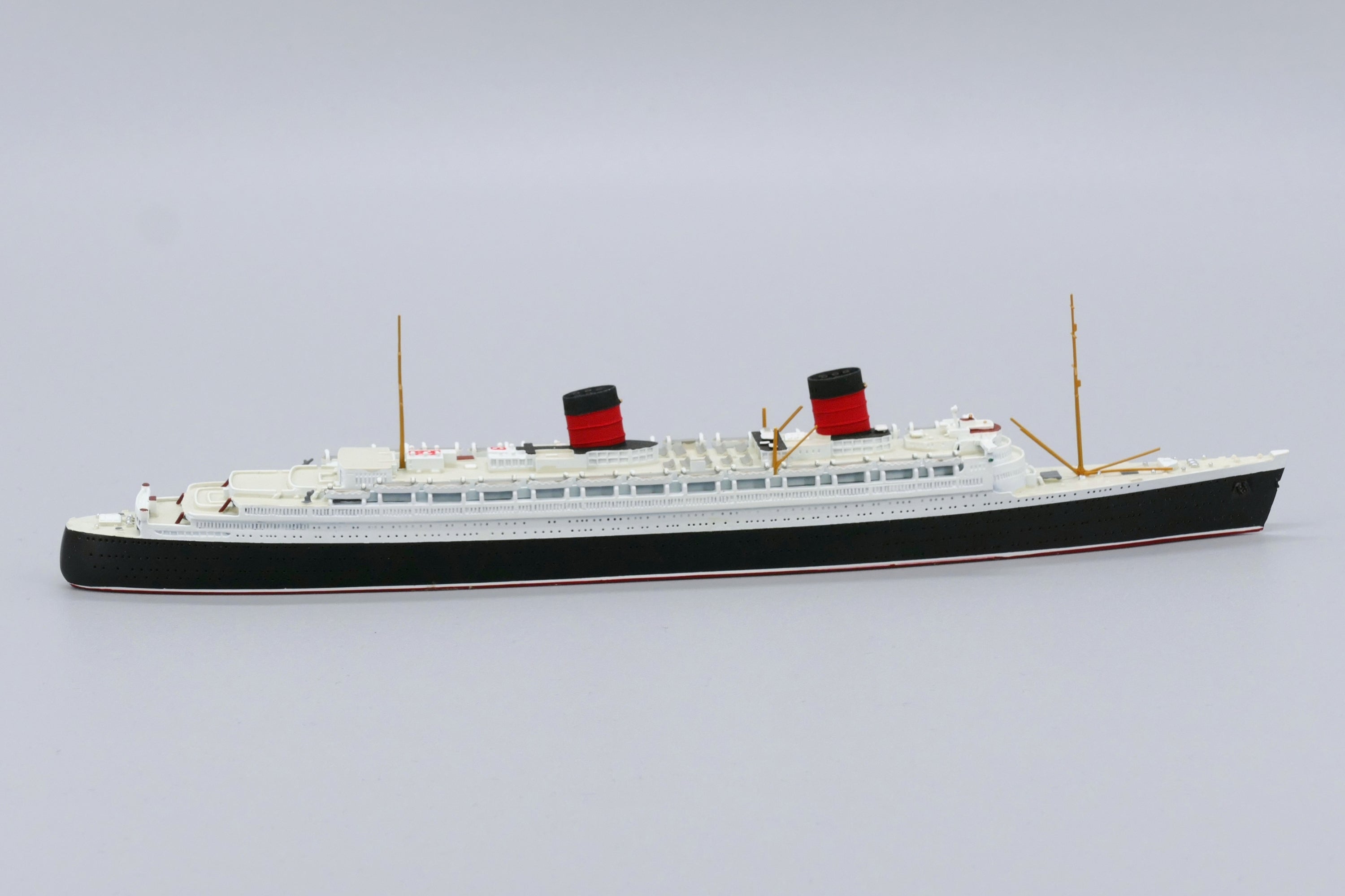 Mercator - M 493 - Queen Elizabeth - 1:1250 - 4