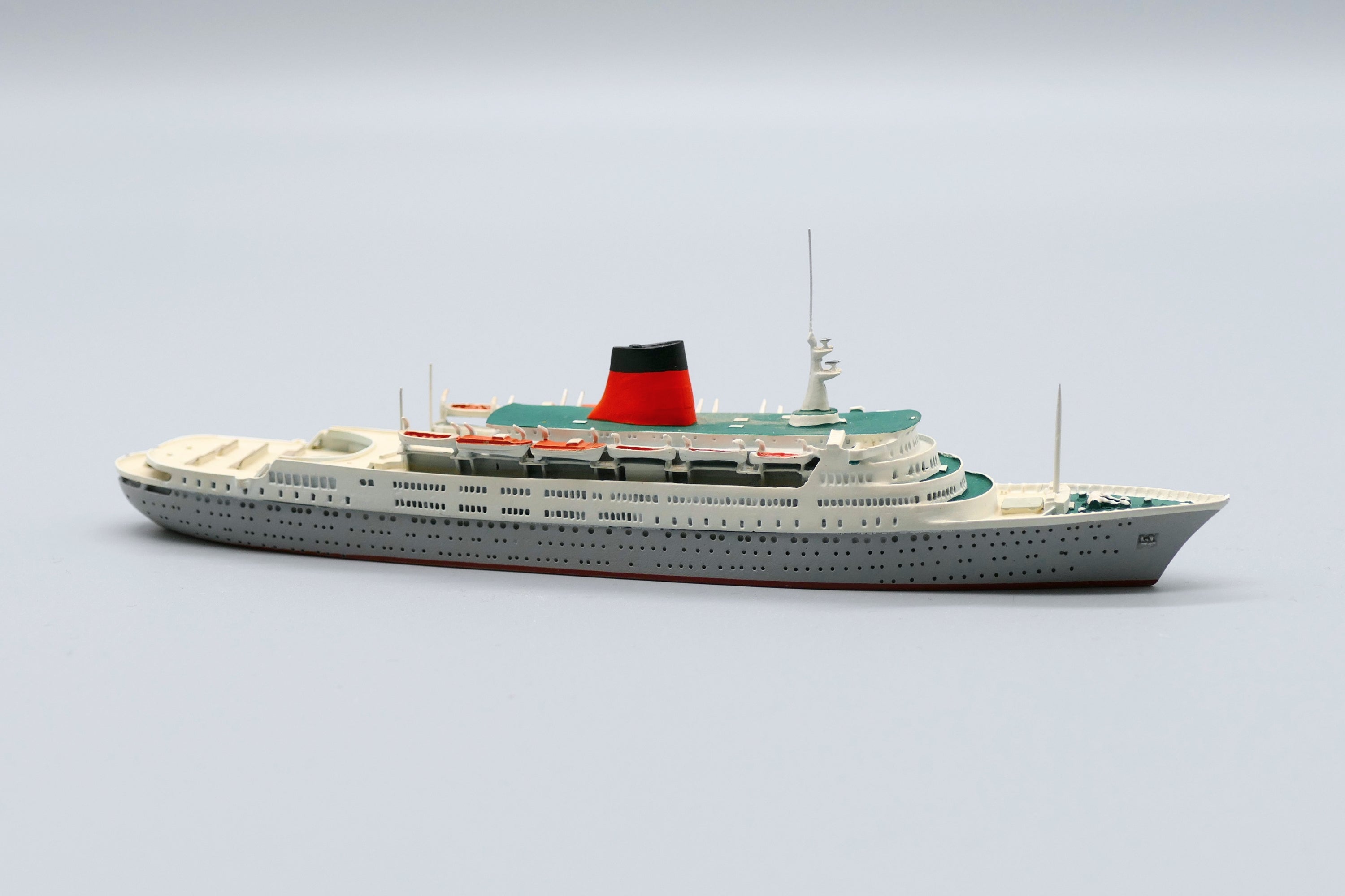 Mercator - M 915a - Vistafjord (Cunard) - 1-1250 - 3